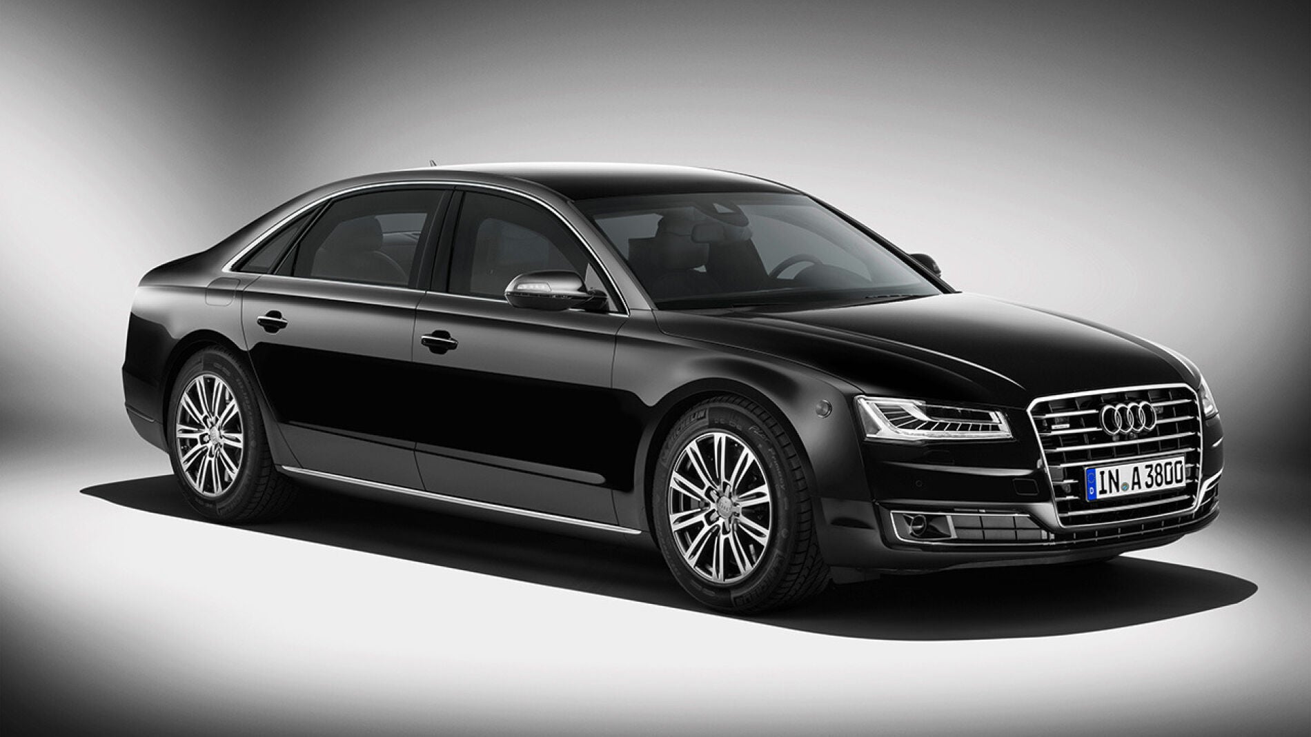 audi-a8-l-security-0116-01.jpg
