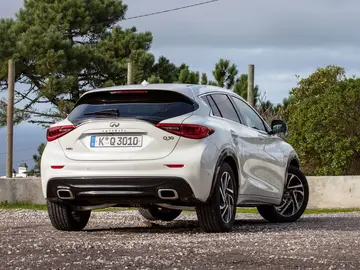 infiniti-q30-presentacion-3.jpg infiniti-q30-presentacion-3.jpg