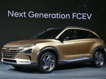 th_3b651670e2f30f81201e5ad0e93774b3_170817-Hyundai-Motors-Next-Gen-Fuel-Cell-SUV_2-e1504179018676.jpg th_3b651670e2f30f81201e5ad0e93774b3_170817-Hyundai-Motors-Next-Gen-Fuel-Cell-SUV_2-e1504179018676.jpg