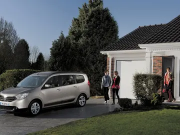 dacia-lodgy23.jpg dacia-lodgy23.jpg