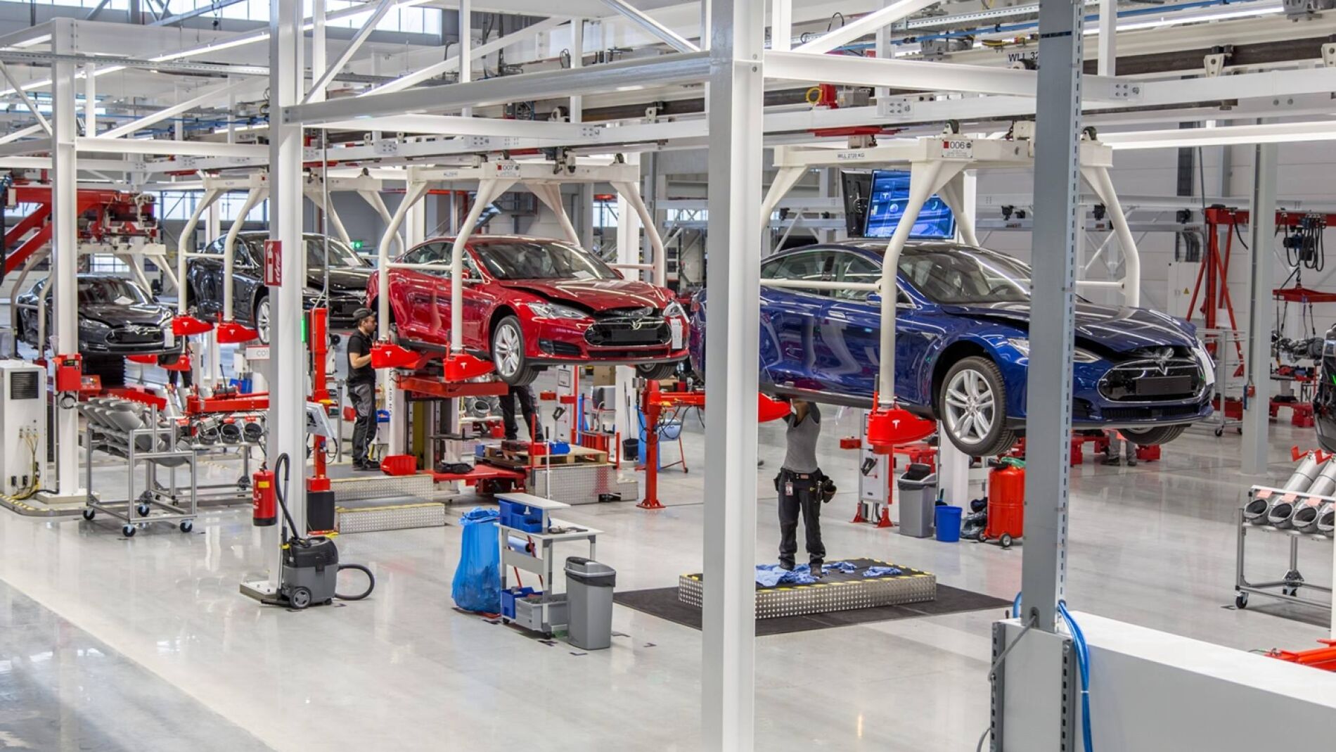 fabrica-tesla-motors-europa-2016-00.jpg