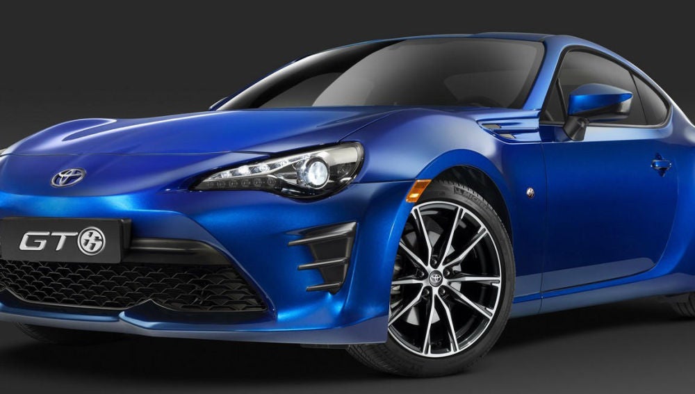 Toyota-gt86-2017-0316-02.jpg