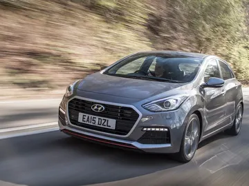 Hyundai-i30_Turbo_2015_0116_00.jpg Hyundai-i30_Turbo_2015_0116_00.jpg