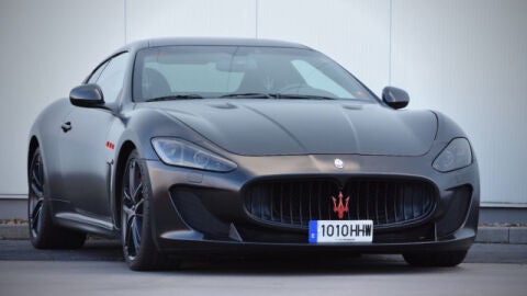 Maserati GranTurismo MC Stradale_Leo Messi_frontolateral_2