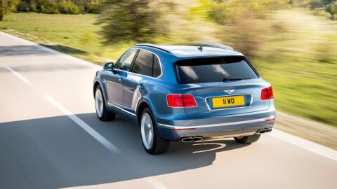 2017-Bentley-Bentayga-diesel-02