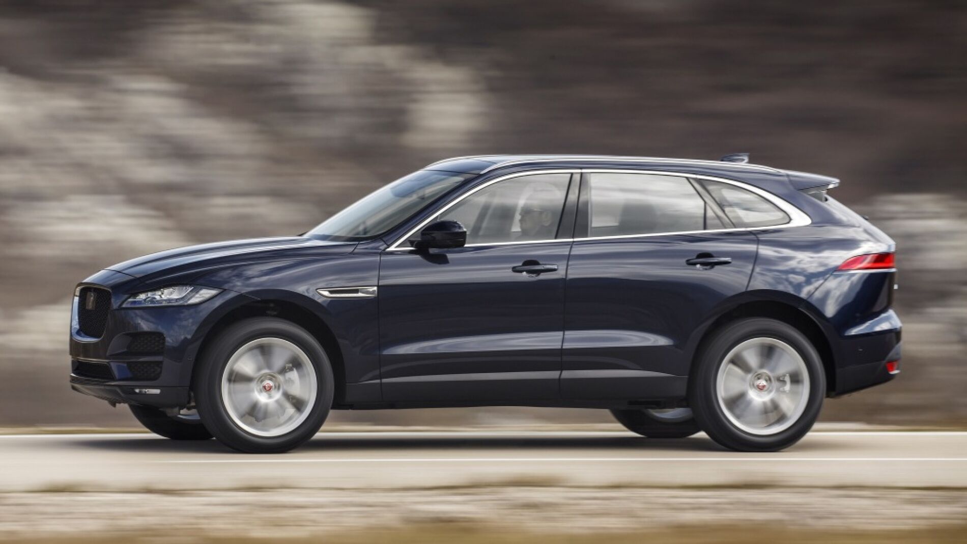 jaguar-f-pace10.jpg