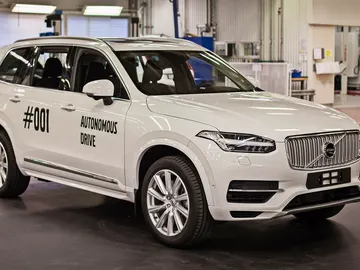 volvo-xc90-autonomo-2017-01.jpg volvo-xc90-autonomo-2017-01.jpg