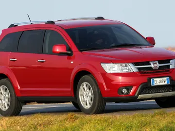 fiatfreemont.jpg fiatfreemont.jpg