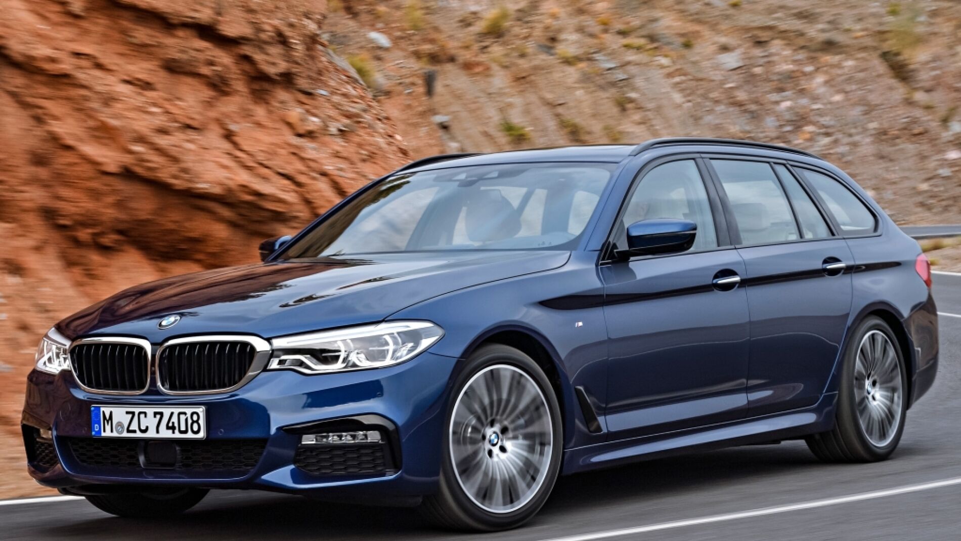 bmw_530d_xdrive_touring_m_sport_29.jpg