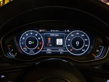 audi-traffic-light-information-display-2016-01.jpg audi-traffic-light-information-display-2016-01.jpg