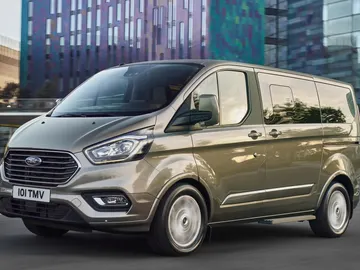 ford_tourneo_custom_63.jpg ford_tourneo_custom_63.jpg