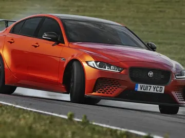 Jaguar_XE_SV_Project8.jpg Jaguar_XE_SV_Project8.jpg