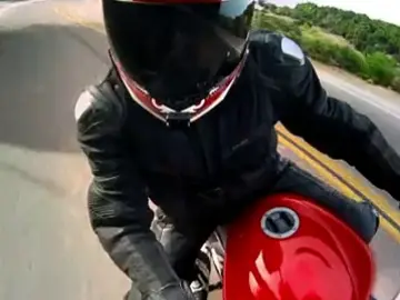 moto.png moto.png