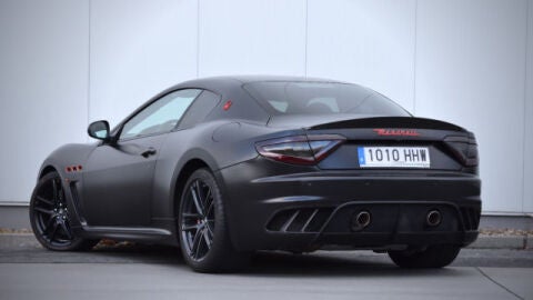 Maserati GranTurismo MC Stradale_Leo Messi_tres cuartos trasera