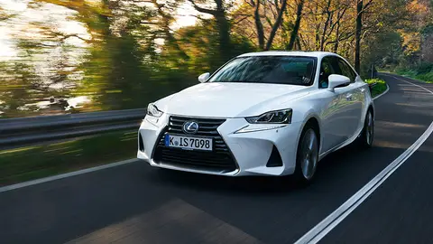 lexus-is-300h-2017-prueba-08.jpg lexus-is-300h-2017-prueba-08