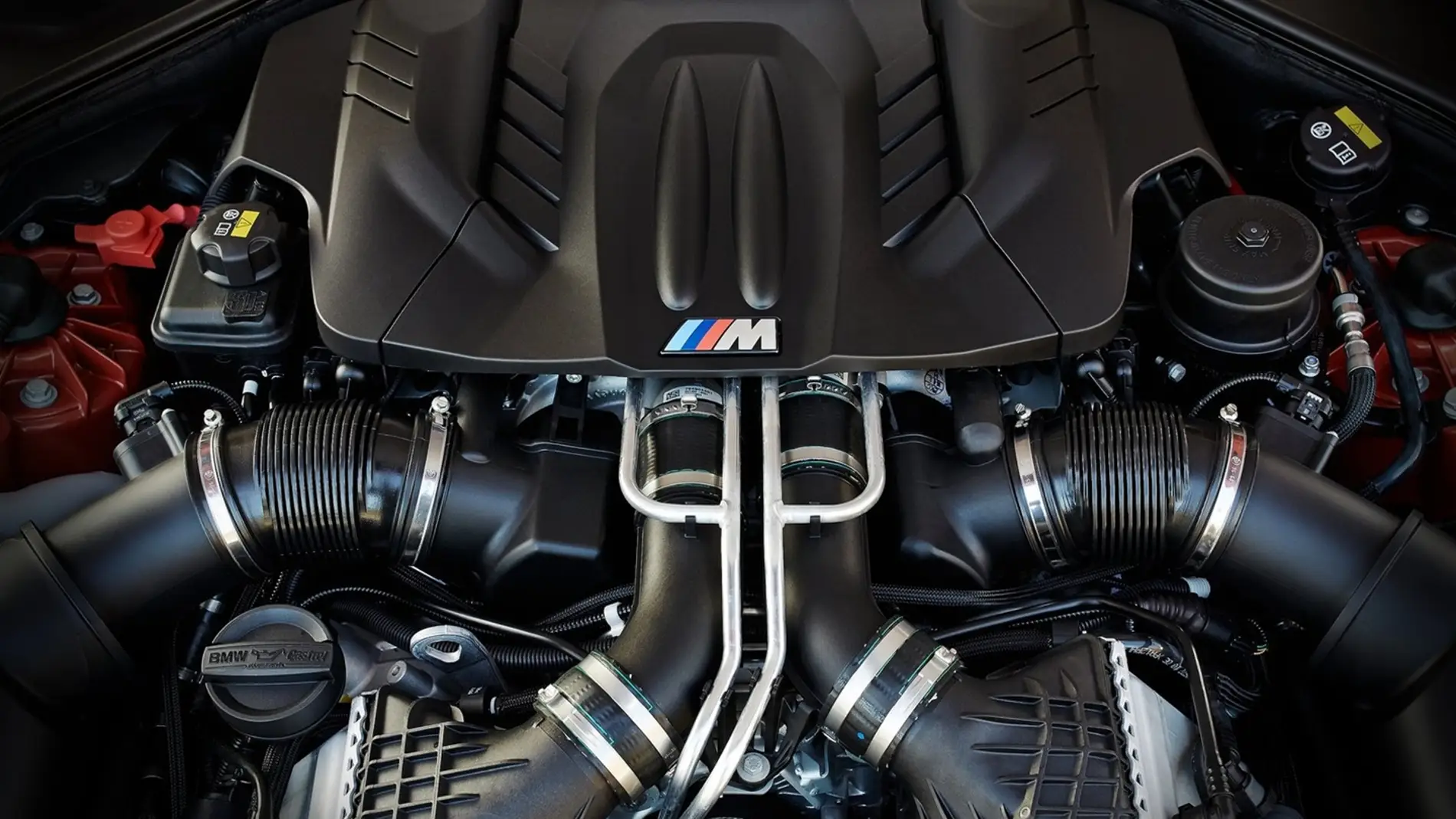 BMW-M6-v8-turbo-2016-01.jpg