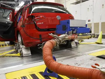 Volkswagen-Golf-prueba-emisiones.jpg Volkswagen-Golf-prueba-emisiones.jpg