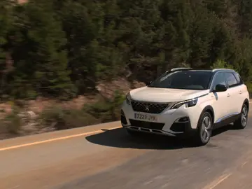 Peugeot-5008.jpg Peugeot-5008.jpg