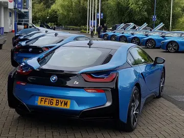 BMW-i8-2.jpg BMW-i8-2.jpg
