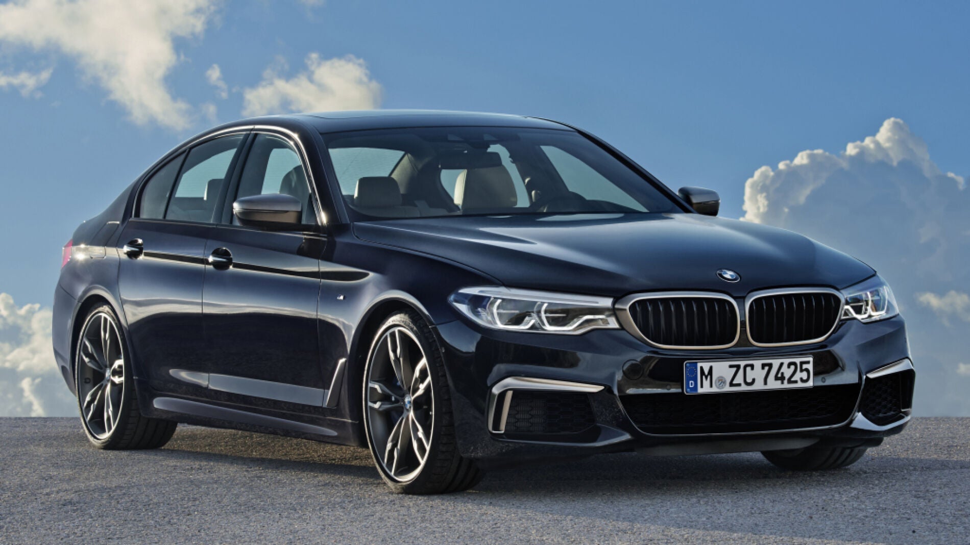 bmw_m550i_xdrive_sedan_23.jpg