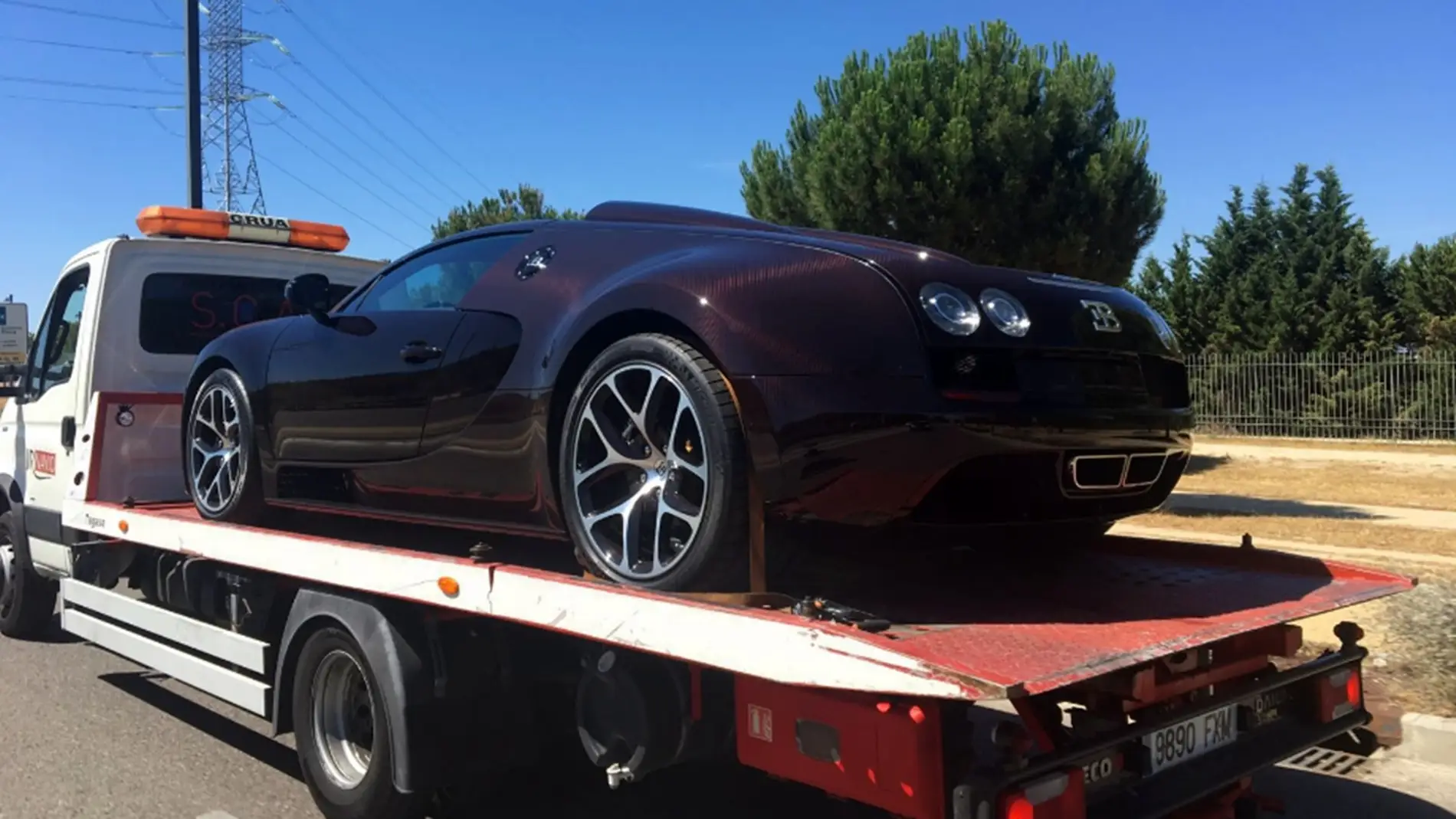 Bugatti-veyron-Cristiano-ronaldo-2016-01.jpg