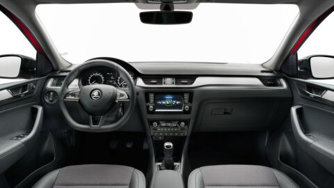 skoda_rapid_spaceback_13