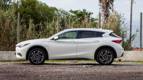 infiniti-q30-presentacion-10