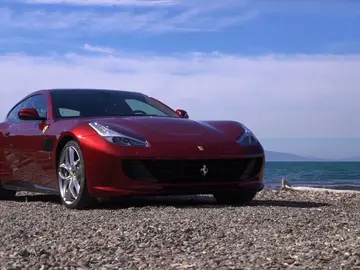 Ferrari-GTC4-Lusso-T1.jpg Ferrari-GTC4-Lusso-T1.jpg