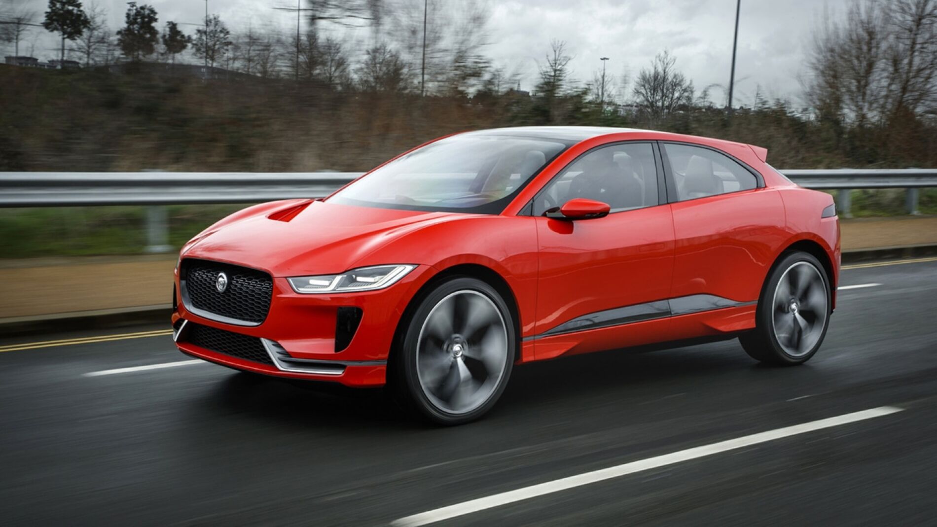 jaguar-i-pace-2017-012.jpg