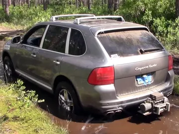 porsche-cayenne-turbo-video-4x4-2016-01.jpg porsche-cayenne-turbo-video-4x4-2016-01.jpg