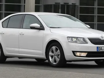 octavia.jpg octavia.jpg