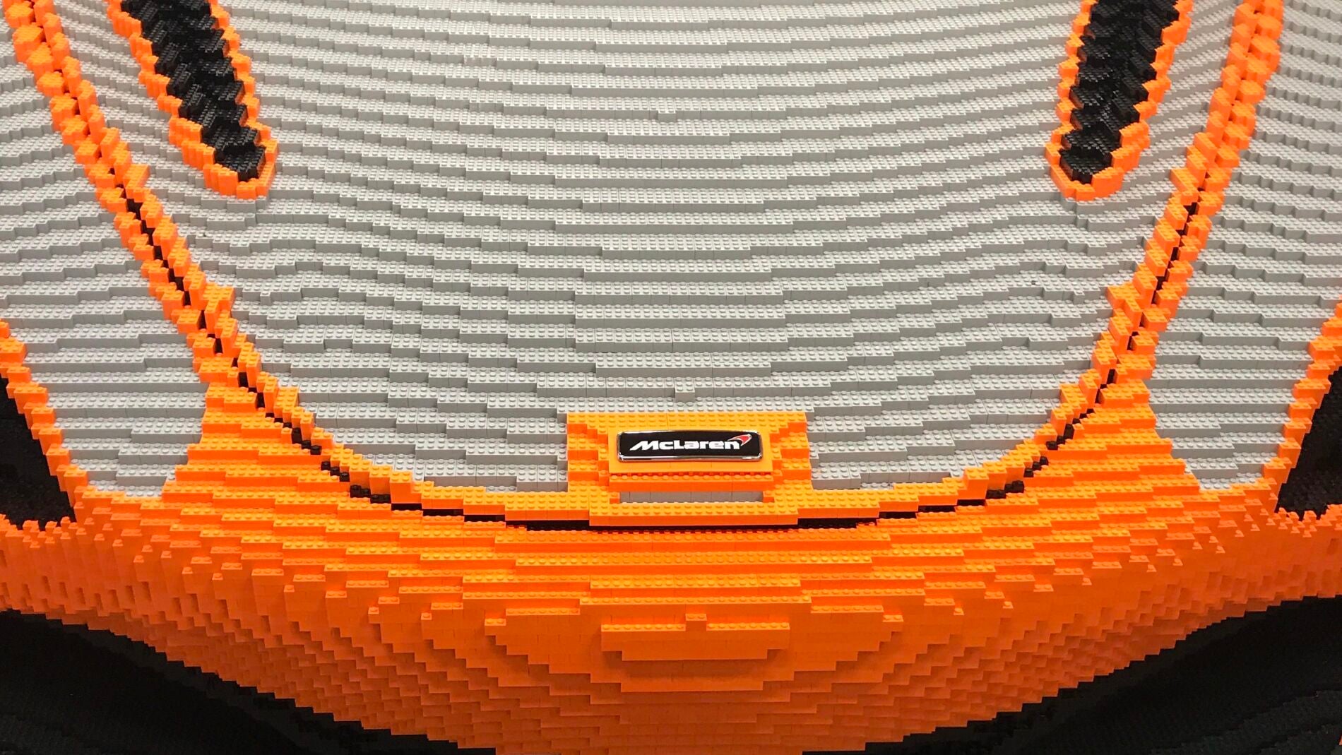 mclaren-720s-lego-2.jpg