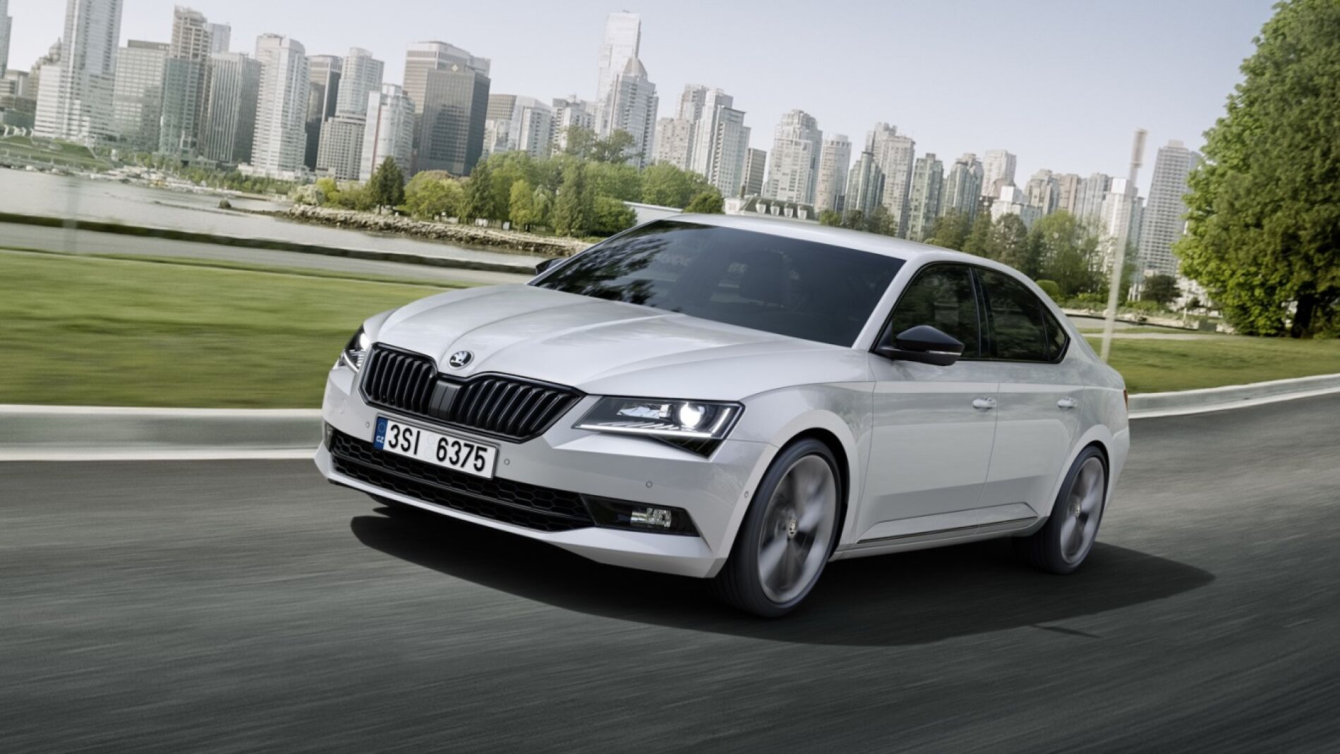 skoda-superb29.jpg