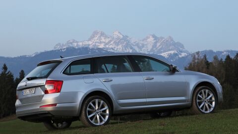 skoda-octavia-20años25