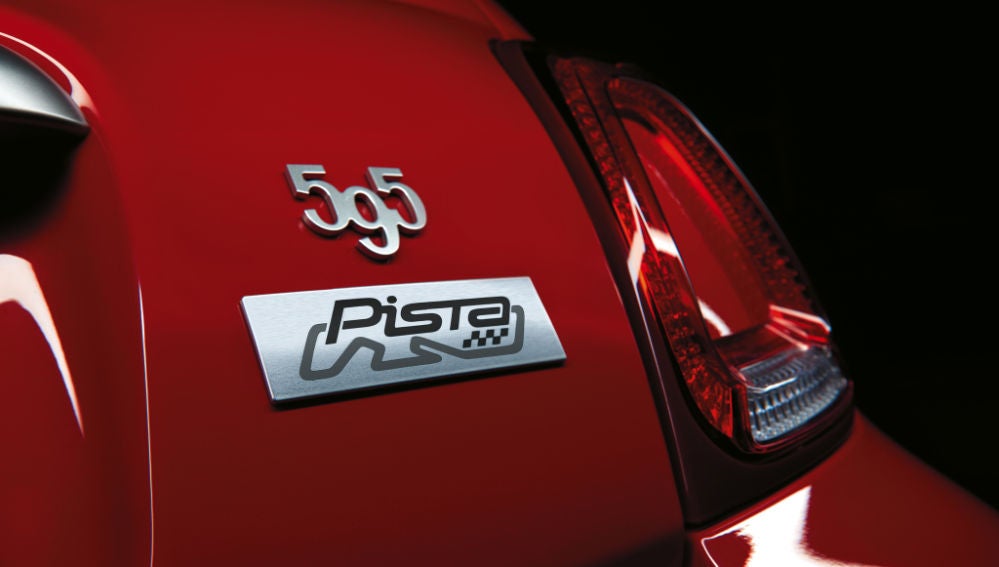 Comercialización Arranca PistaUn Abarth 595 Del La Juguete tsrdQhC