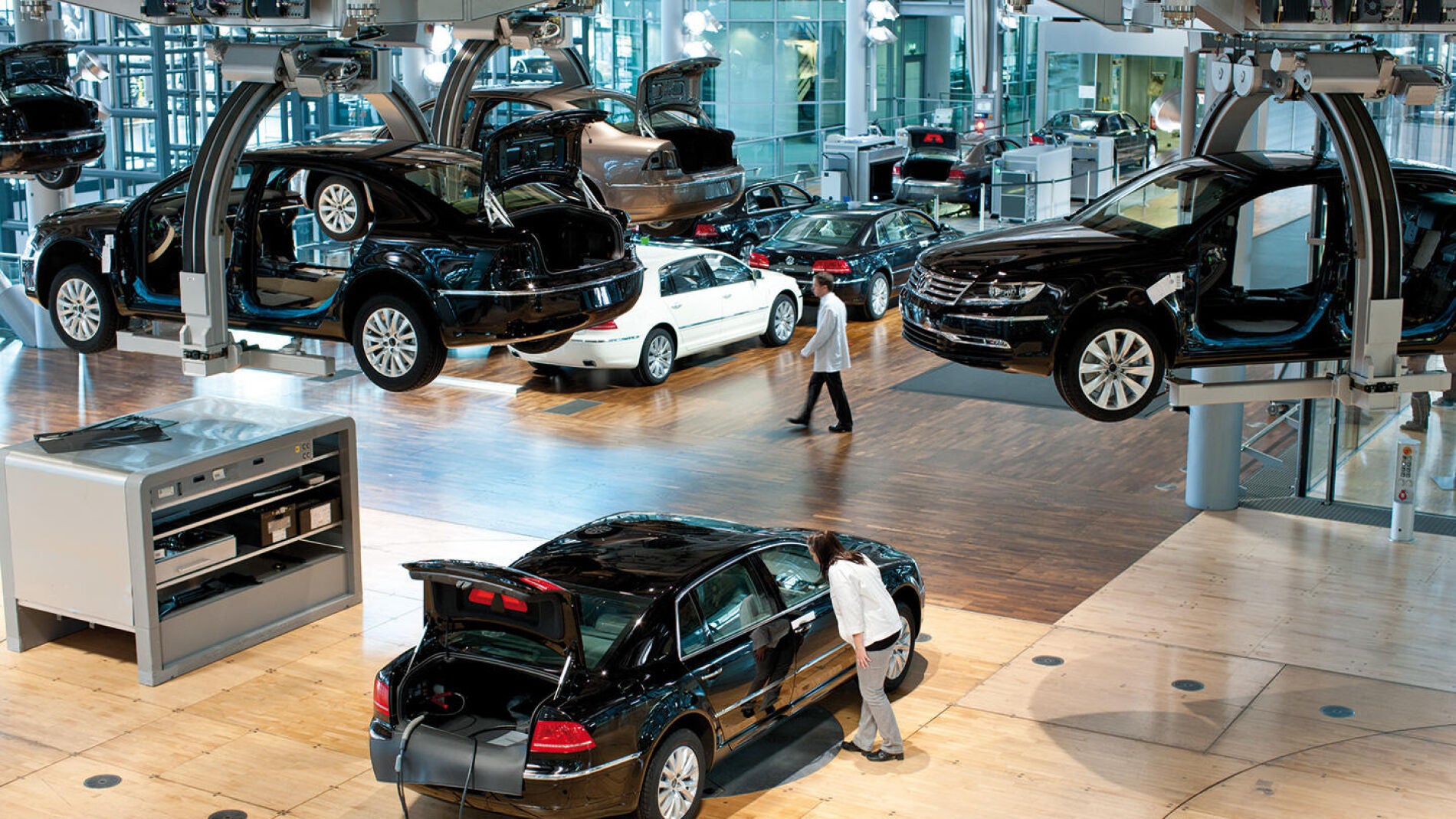 volkswagen-phaeton-dresde-2016-00.jpg