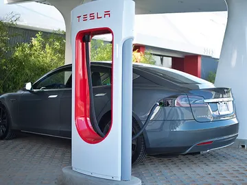 tesla-recarga-espana-2016-01.jpg tesla-recarga-espana-2016-01.jpg