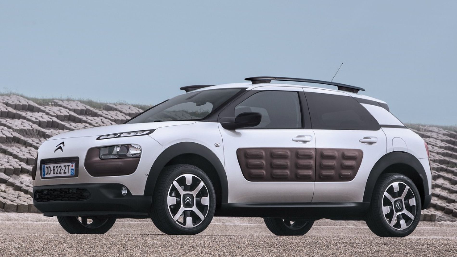 Nueva Caja Automatica Para El Citroen C4 Cactus No Es Robotizada