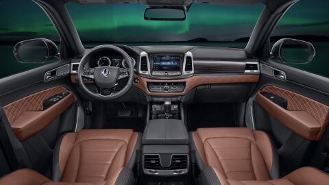 Rexton_Interior
