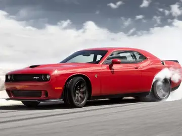 dodge-challenger-srt-hellcat-2107-01.jpg dodge-challenger-srt-hellcat-2107-01.jpg