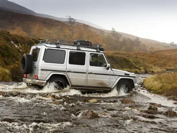 Mercedes-Benz_traves%C3%ADa-offroad_Reino-Unido_3.jpg Mercedes-Benz_traves%C3%ADa-offroad_Reino-Unido_3.jpg
