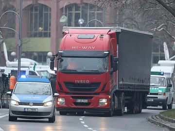 CAMIONES.jpg CAMIONES.jpg