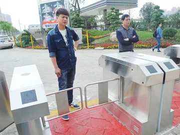 china-puertas-automaticas-wuhan.jpg china-puertas-automaticas-wuhan.jpg