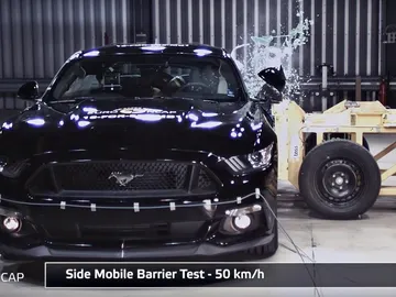 ford-mustang-2015-euroncap-0117-02.jpg ford-mustang-2015-euroncap-0117-02.jpg