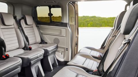 ford_tourneo_custom_50