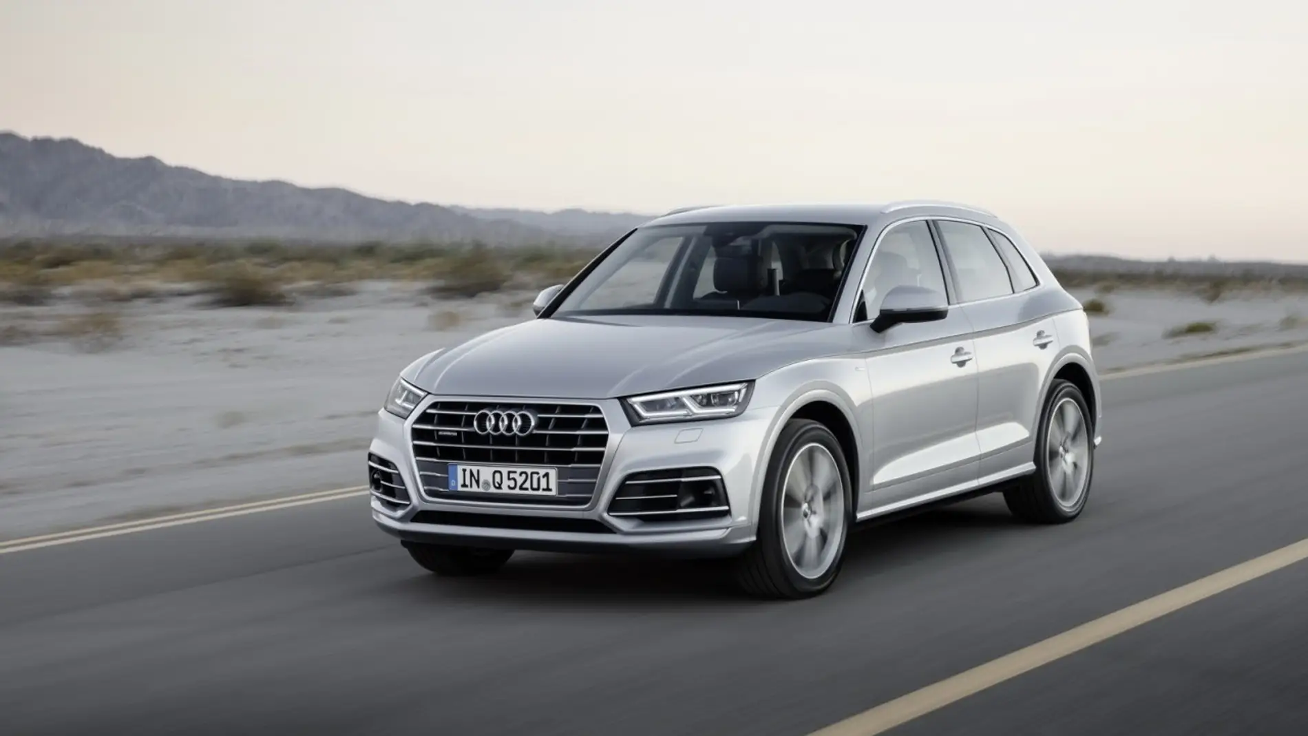Audi-Q5_rec.jpg