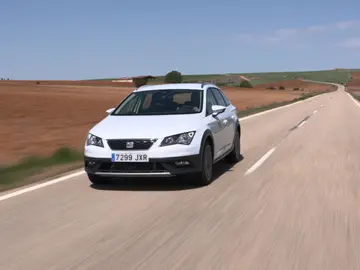 Seat-Le%C3%B3n-Xperience.jpg Seat-Le%C3%B3n-Xperience.jpg