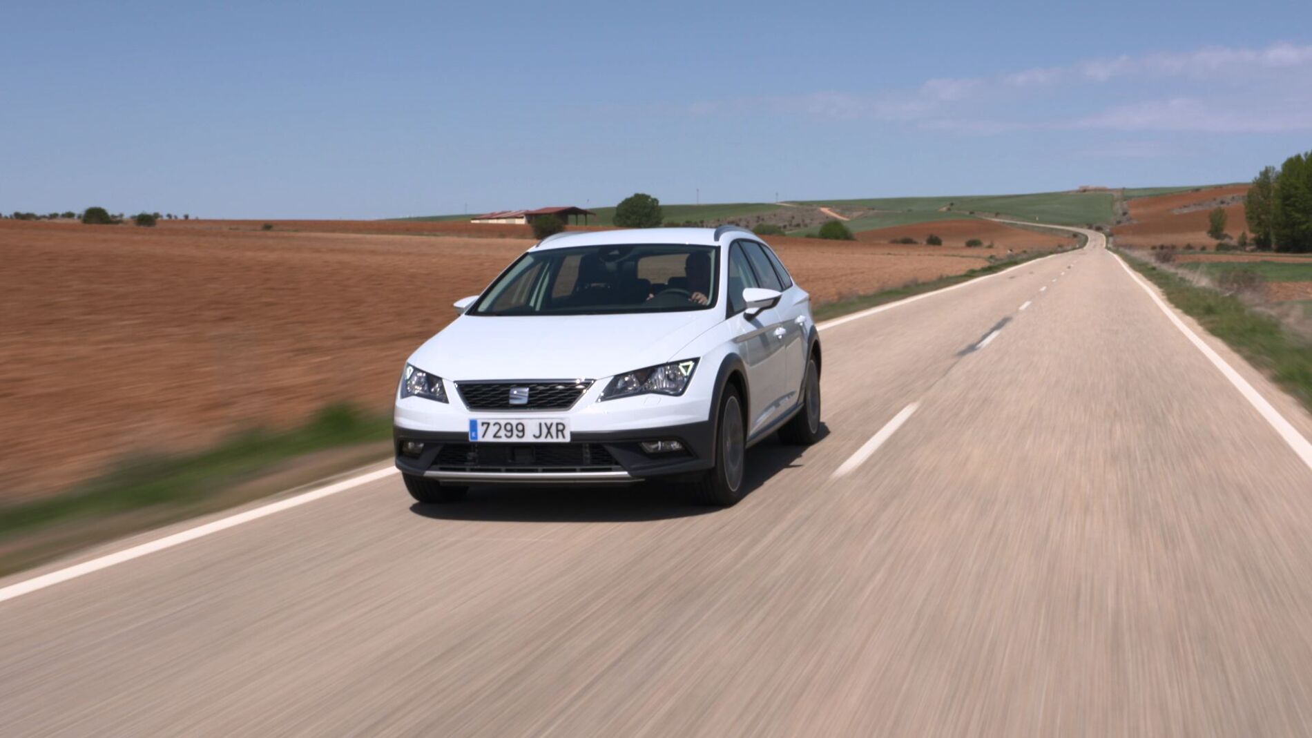 Seat-Le%C3%B3n-Xperience.jpg