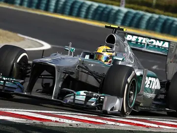 mercedes-w04-hamilton-0617-01.jpg mercedes-w04-hamilton-0617-01.jpg