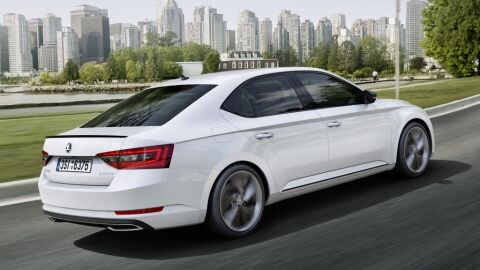 skoda-superb-sportlinet12
